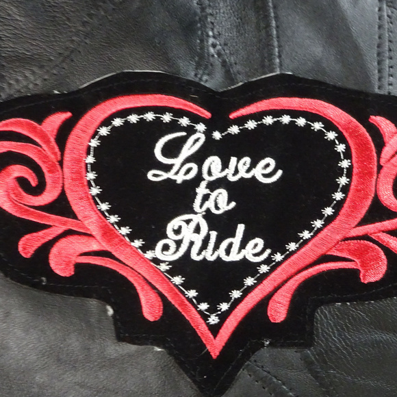 Biker Motorcycle Black Leather Vest w/ Patches Med - Picture 4 of 8